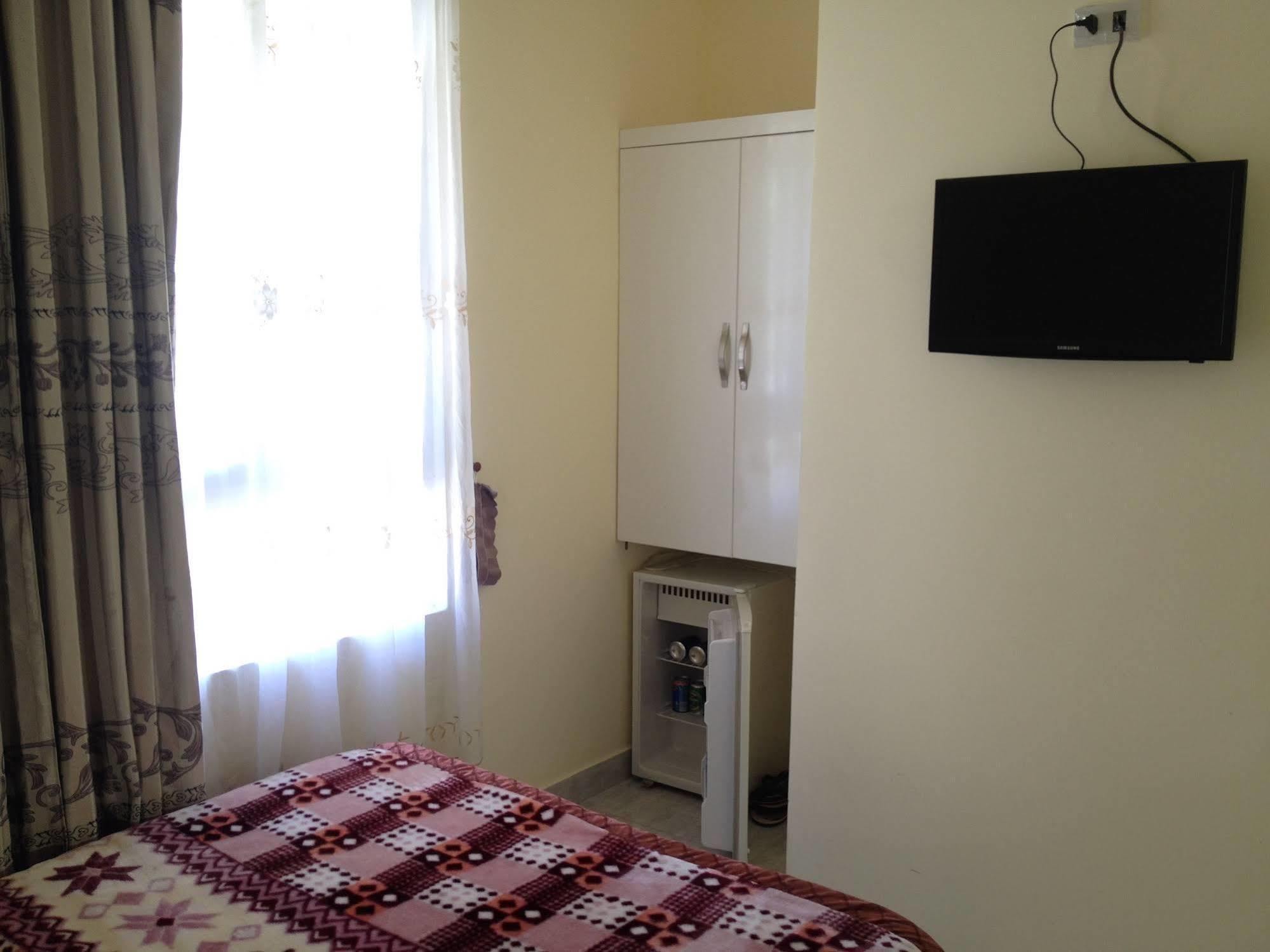 Phuong Hong Guesthouse ダラット エクステリア 写真